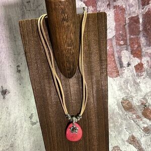 🛍 6 for $35 • NWT New York & Company Suede Double Strand Pendant Necklace